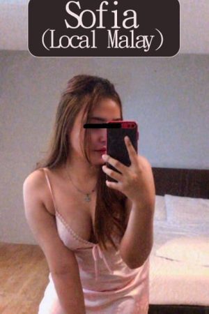 Hot Local model in kissb2b